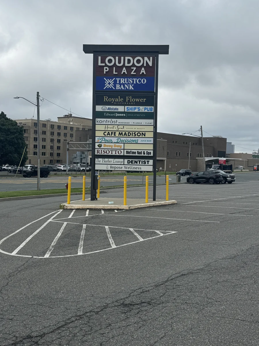 Loudon Plaza — Sale in Albany, NY, photo 1 of 8
