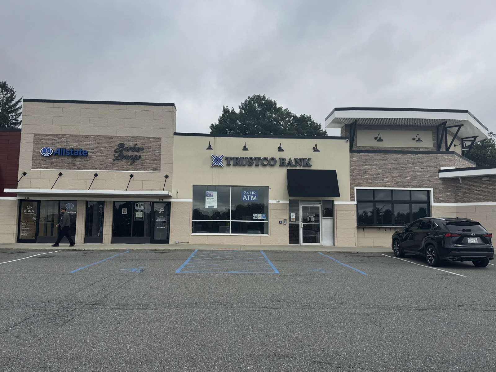 Loudon Plaza — Sale in Albany, NY, photo 8 of 8