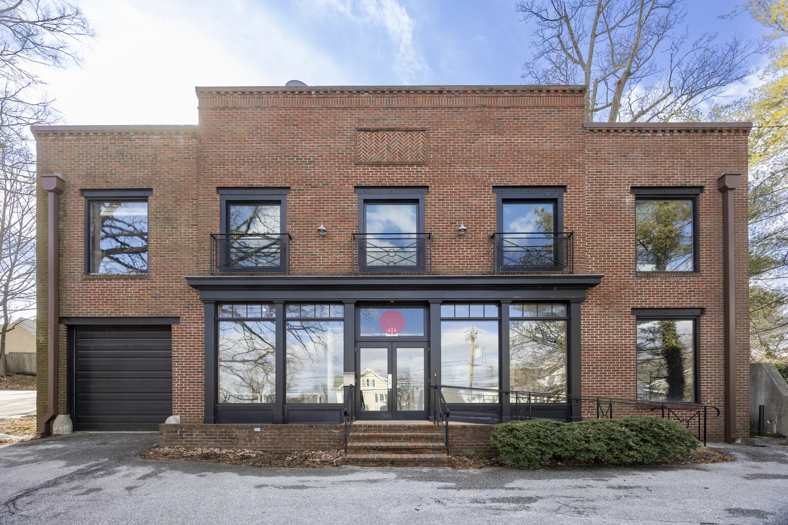 Retail in Wayne, PA — Sale in Wayne, PA, photo 1 of 1