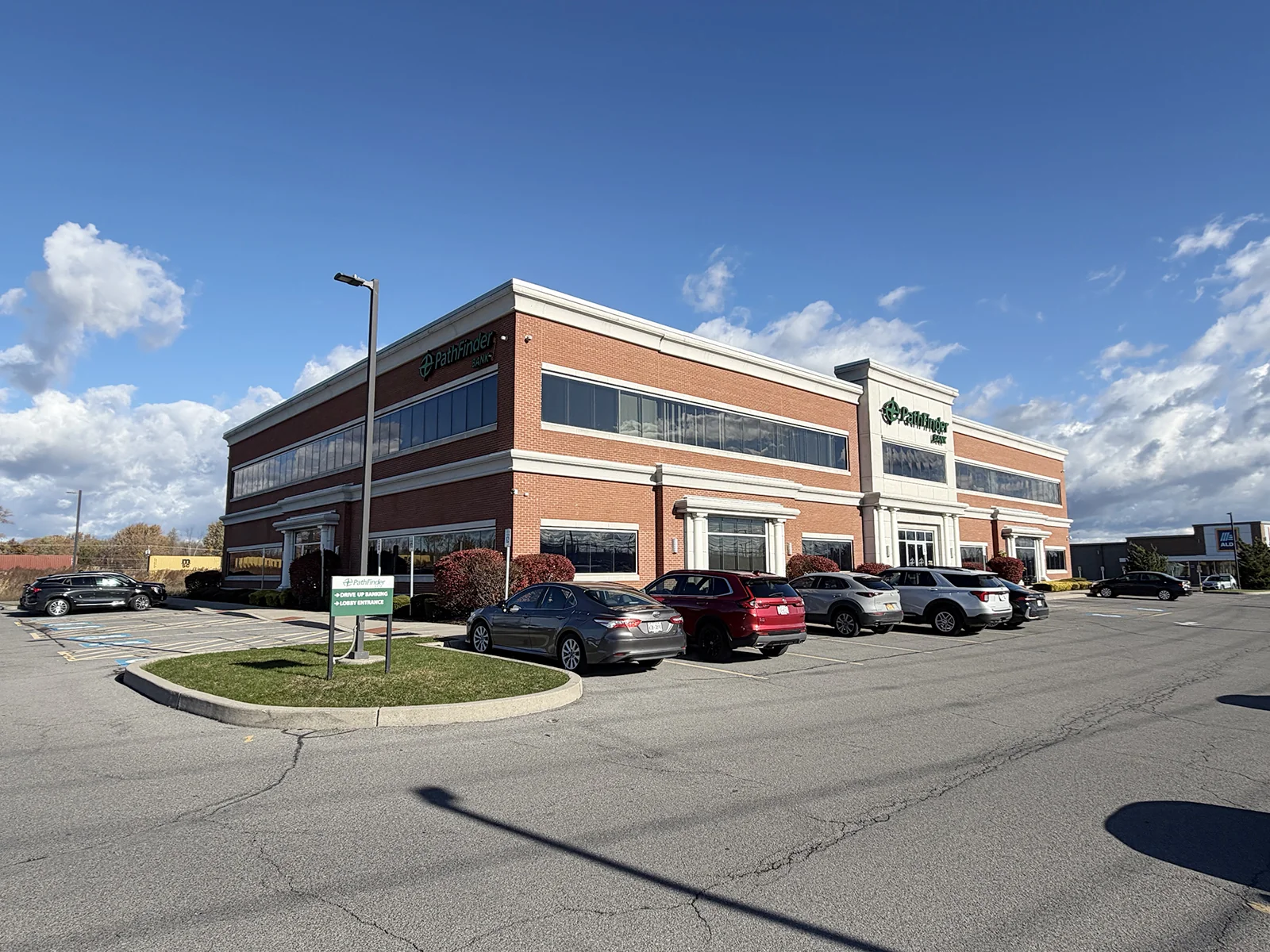 Pathfinder Bank — Sale in East Syracuse, NY, photo 1 of 2