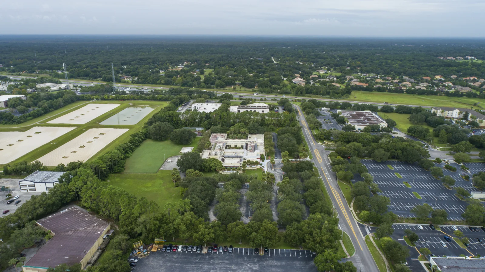 Former Dormitory | 48,552 SF ON ±11.17 ACRES — Sale in Lake Mary, FL, photo 2 of 2