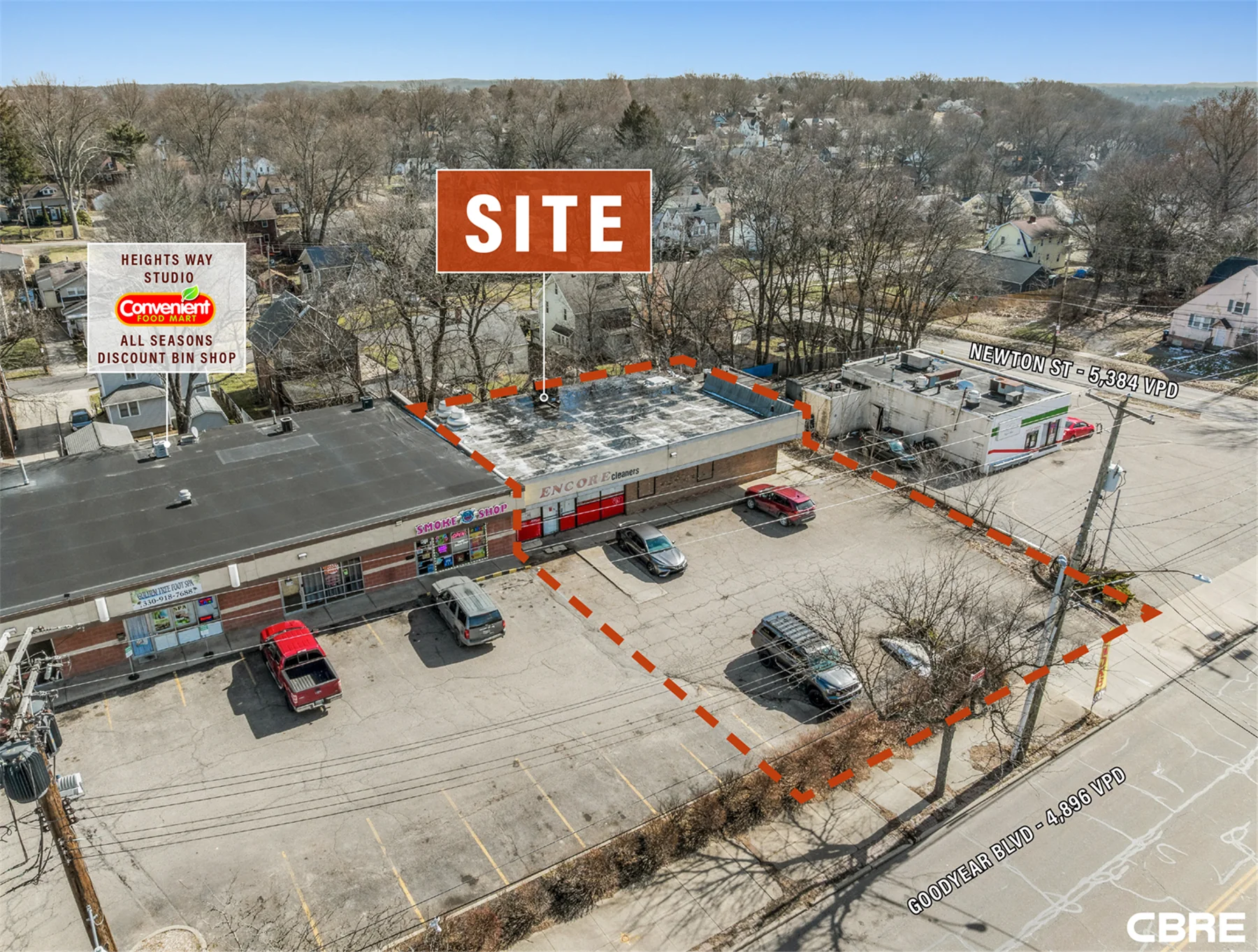 2,742 SF Building on ±0.25 AC — Sale in Akron, OH, photo 3 of 5