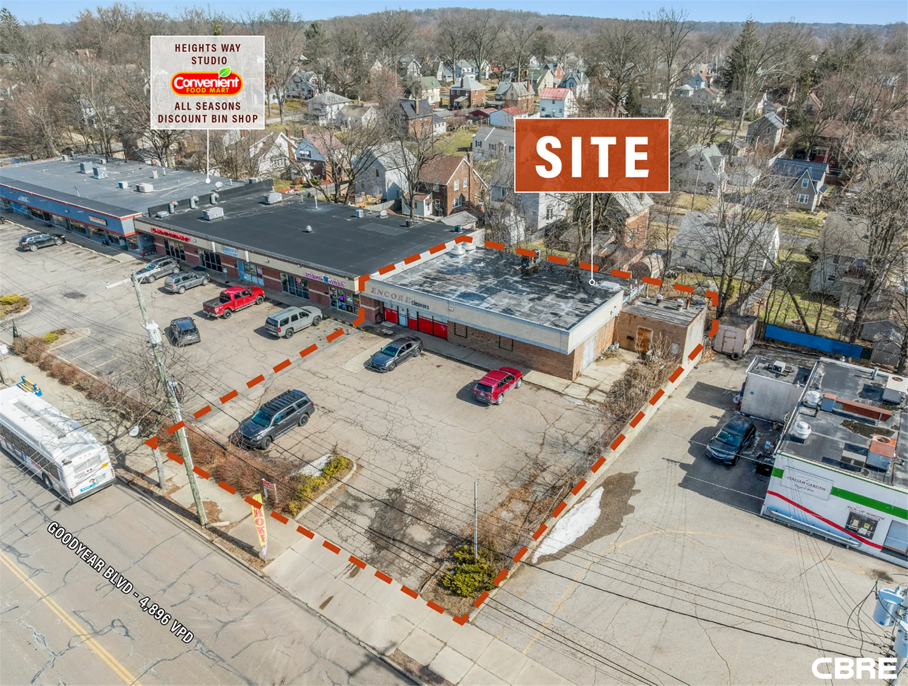 2,742 SF Building on ±0.25 AC — Sale in Akron, OH, photo 4 of 5