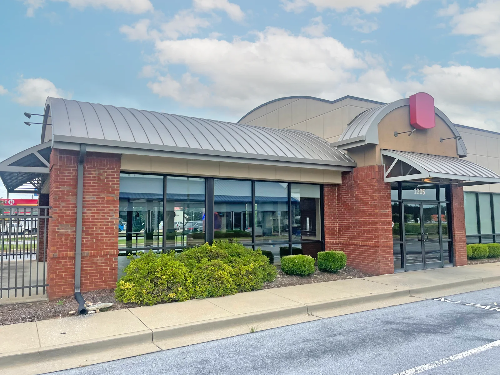 Former Chick-fil-A — Sale in Oxford, AL, photo 4 of 8