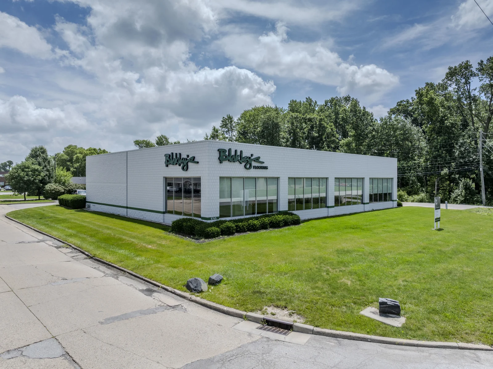 8765 Hague Road — Sale in Indianapolis, IN, photo 1 of 4