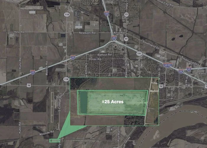 Truck Parking | West Memphis, AR — Sale in West Memphis, AR, photo 1 of 2