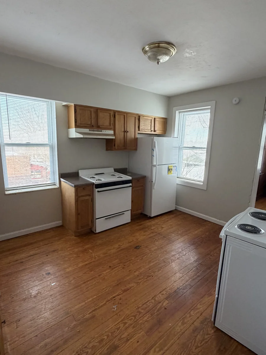 4264 Newport Avenue — Sale in St. Louis, MO, photo 2 of 8