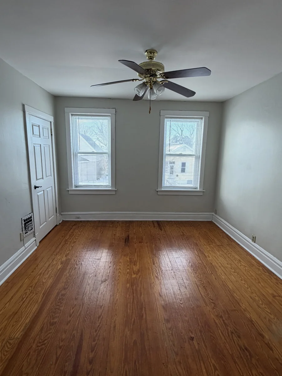 4264 Newport Avenue — Sale in St. Louis, MO, photo 3 of 8