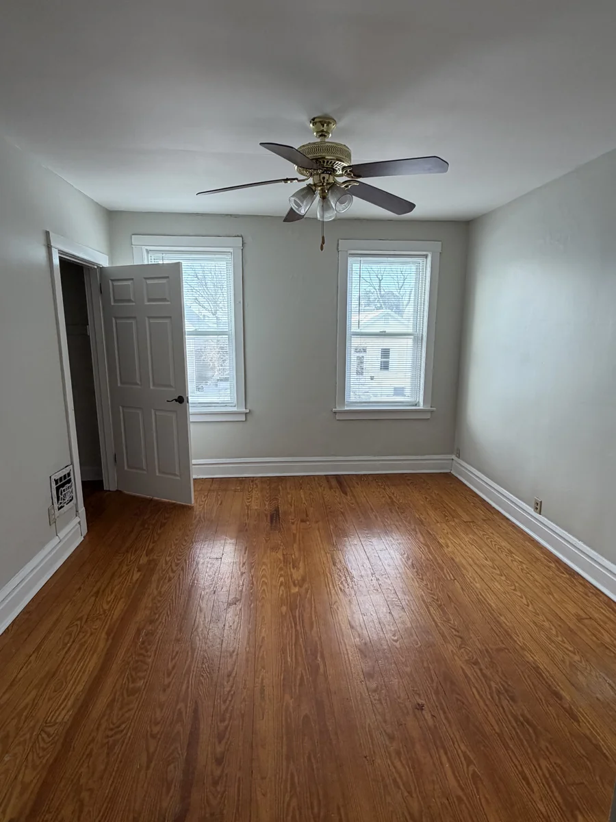 4264 Newport Avenue — Sale in St. Louis, MO, photo 7 of 8