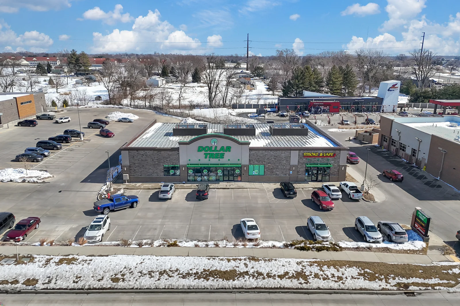 Two-Tenant Dollar Tree Anchored Retail Investment — Sale in Altoona, IA, photo 1 of 3