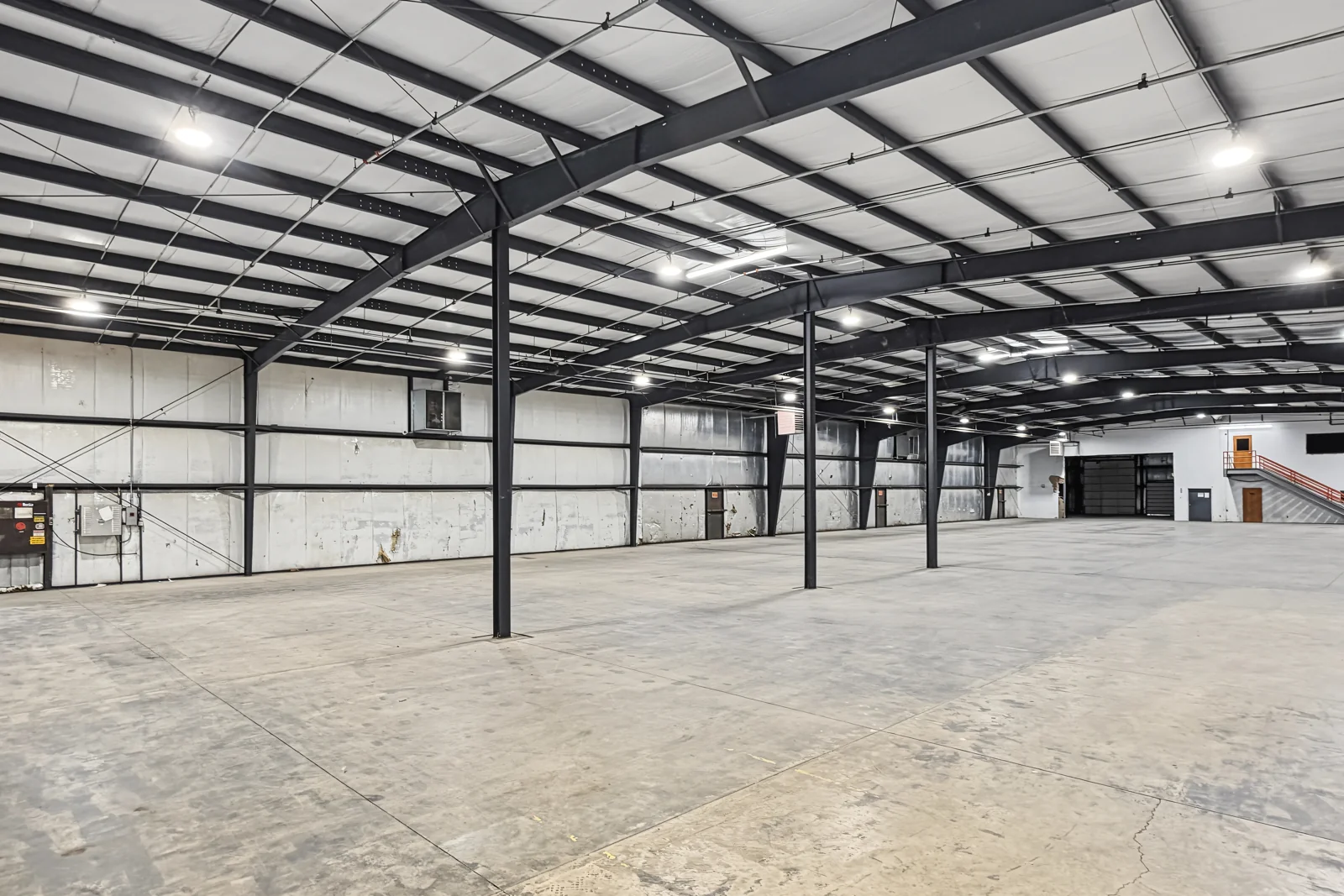 Industrial in Des Moines, IA — Sale in Des Moines, IA, photo 6 of 8