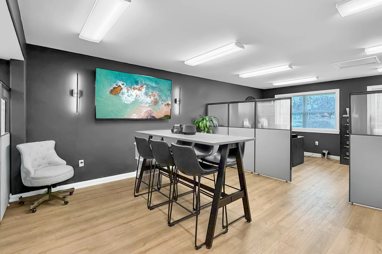 Office in Des Moines, IA — Sale in Des Moines, IA, photo 5 of 7