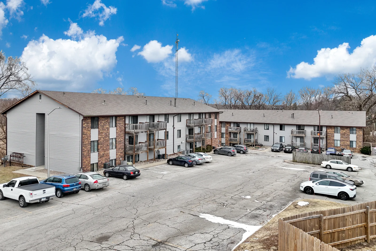 Riverview Apartments — Sale in Ames, IA, photo 1 of 8