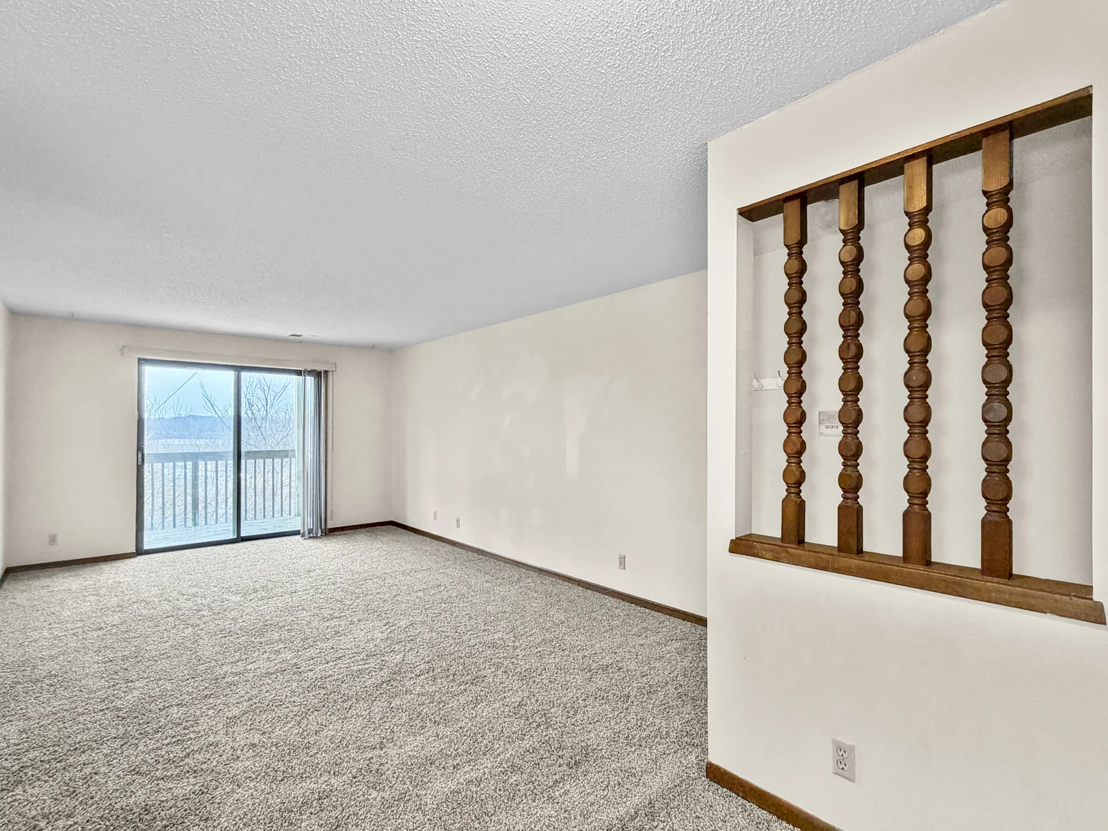 Riverview Apartments — Sale in Ames, IA, photo 3 of 8