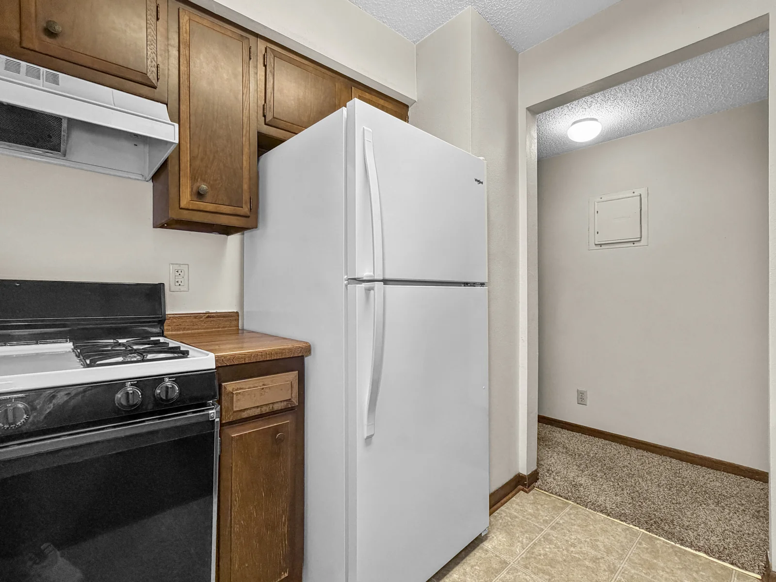 Riverview Apartments — Sale in Ames, IA, photo 6 of 8