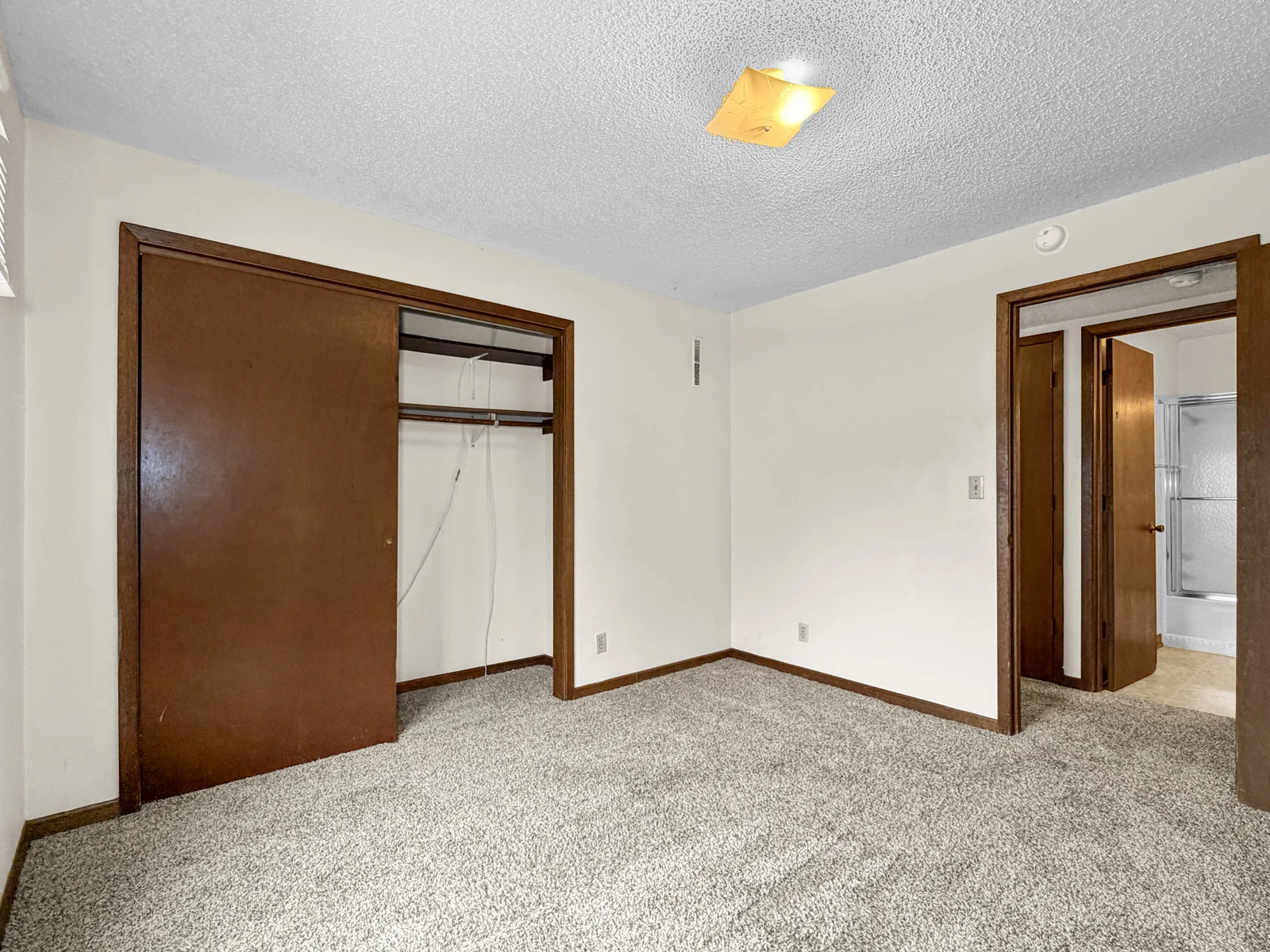 Riverview Apartments — Sale in Ames, IA, photo 8 of 8