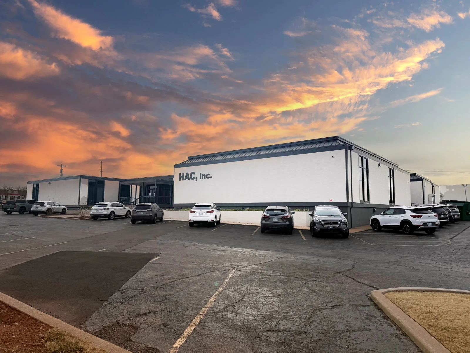Office in Oklahoma City, OK — Sale in Oklahoma City, OK, photo 1 of 8