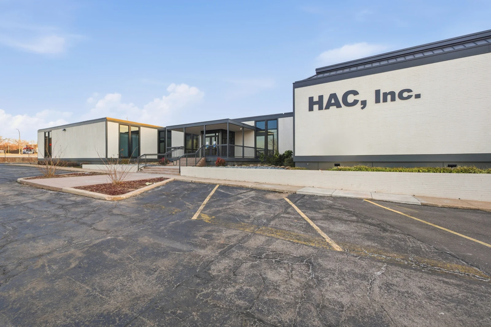 Office in Oklahoma City, OK — Sale in Oklahoma City, OK, photo 4 of 8