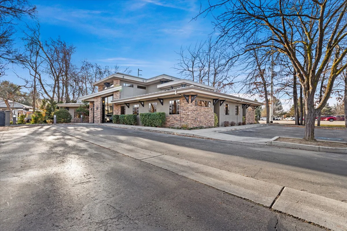 5200 W. State St. — Sale in Boise, ID, photo 2 of 8