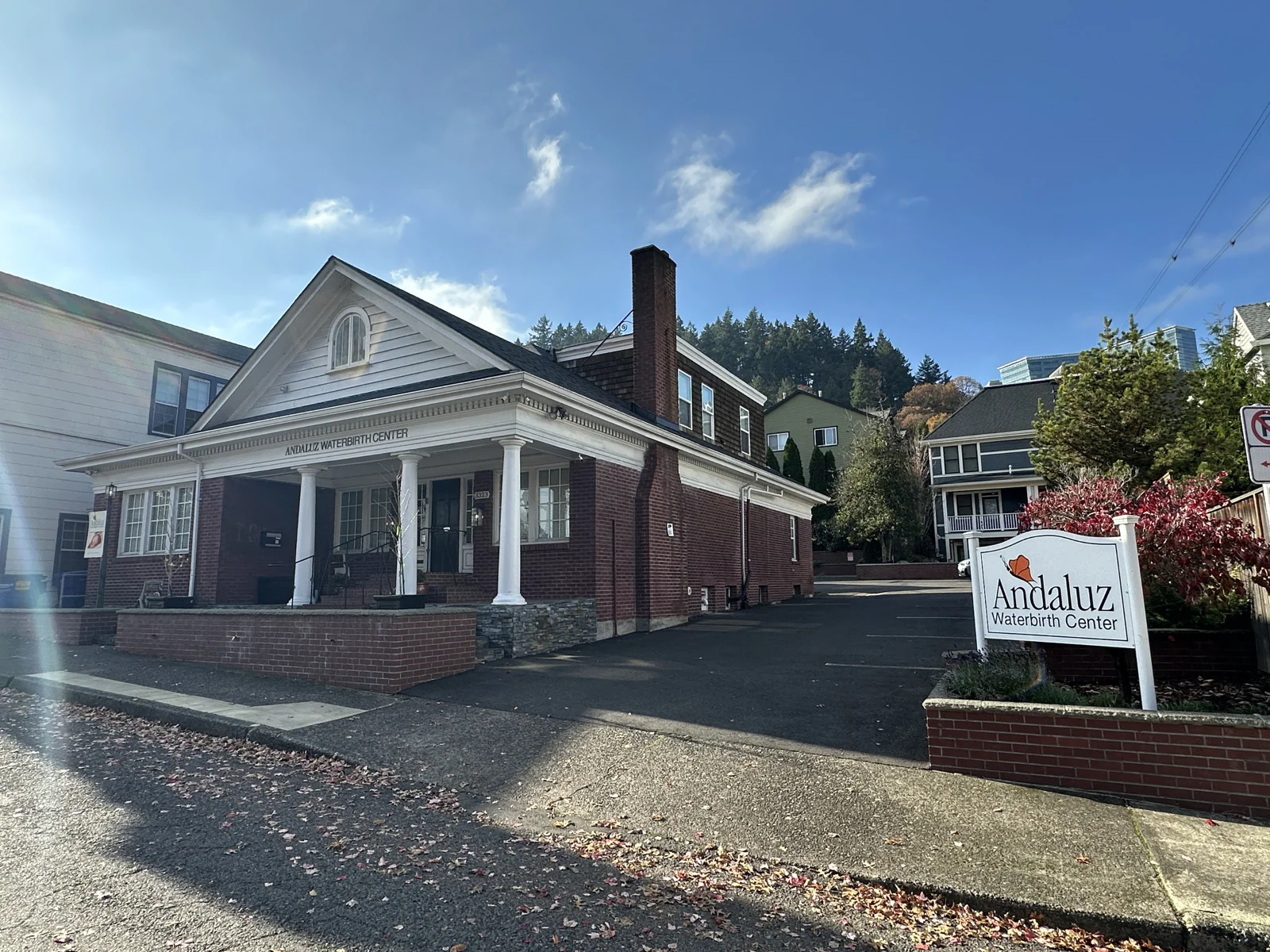Andaluz Waterbirth Center — Sale in Portland, OR, photo 1 of 8