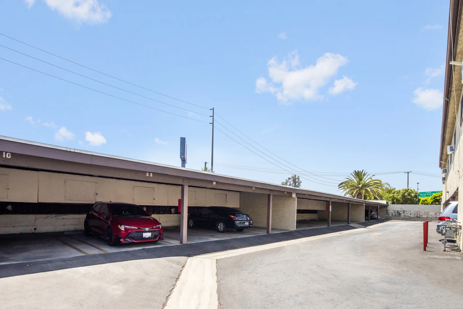 Multifamily in Baldwin Park, CA — Sale in Baldwin Park, CA, photo 6 of 8
