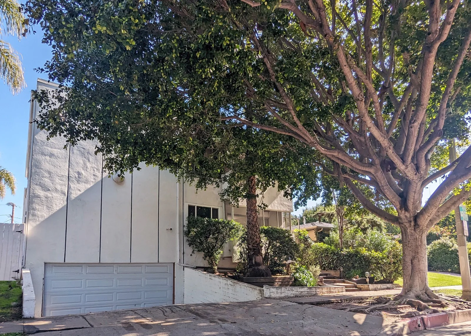 Multifamily in Santa Monica, CA — Sale in Santa Monica, CA, photo 2 of 8