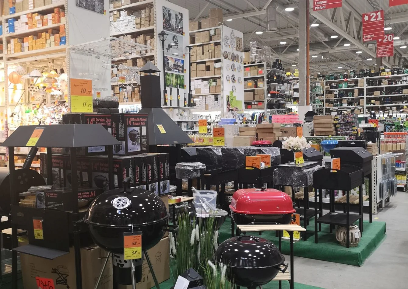High-Profit Retail Operation in Growing Residential… — Sale in Hilo, HI, photo 1 of 1