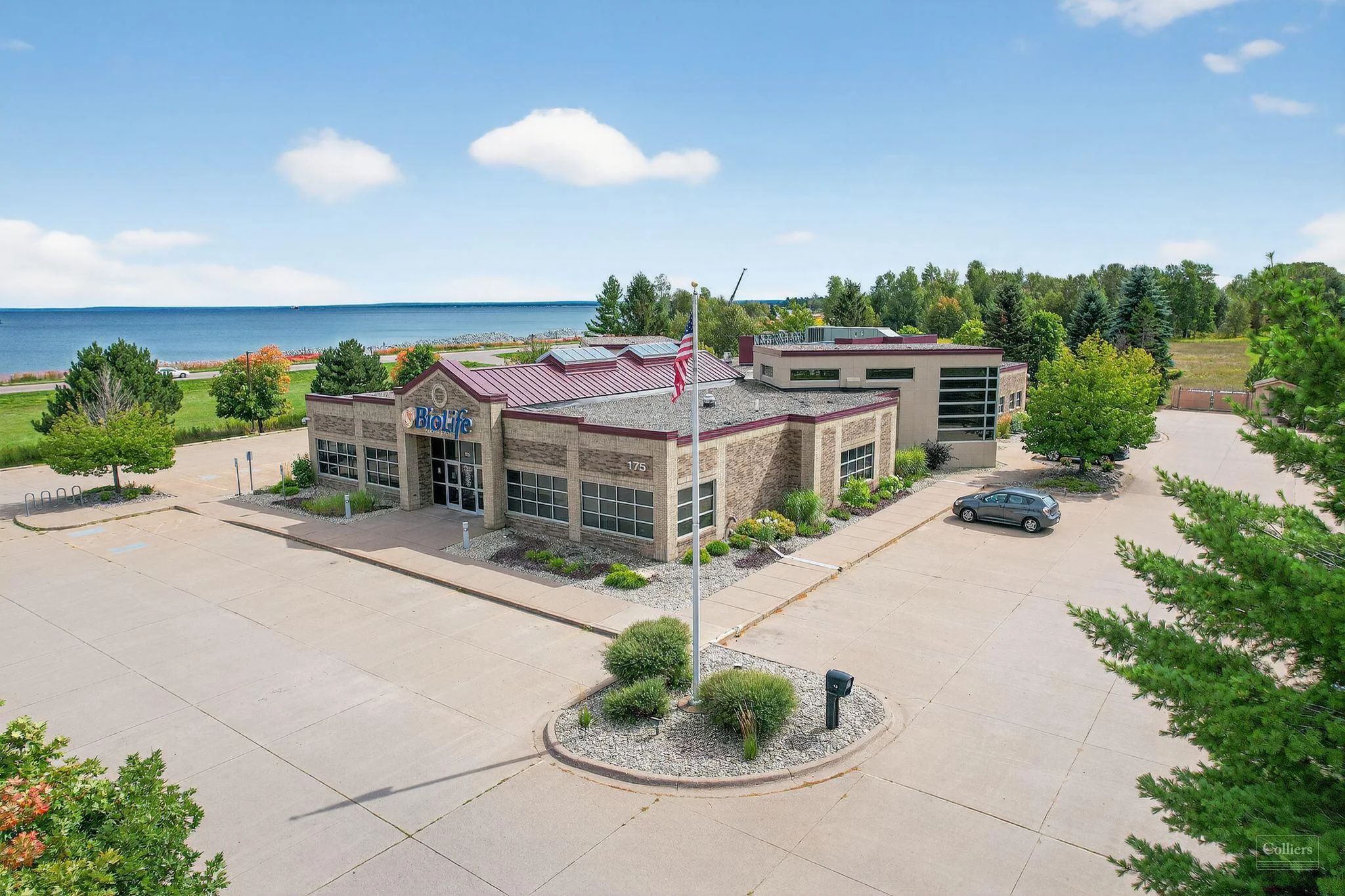 Waterfront Medical Office l Marquette, MI — Sale in Marquette, MI, photo 1 of 8