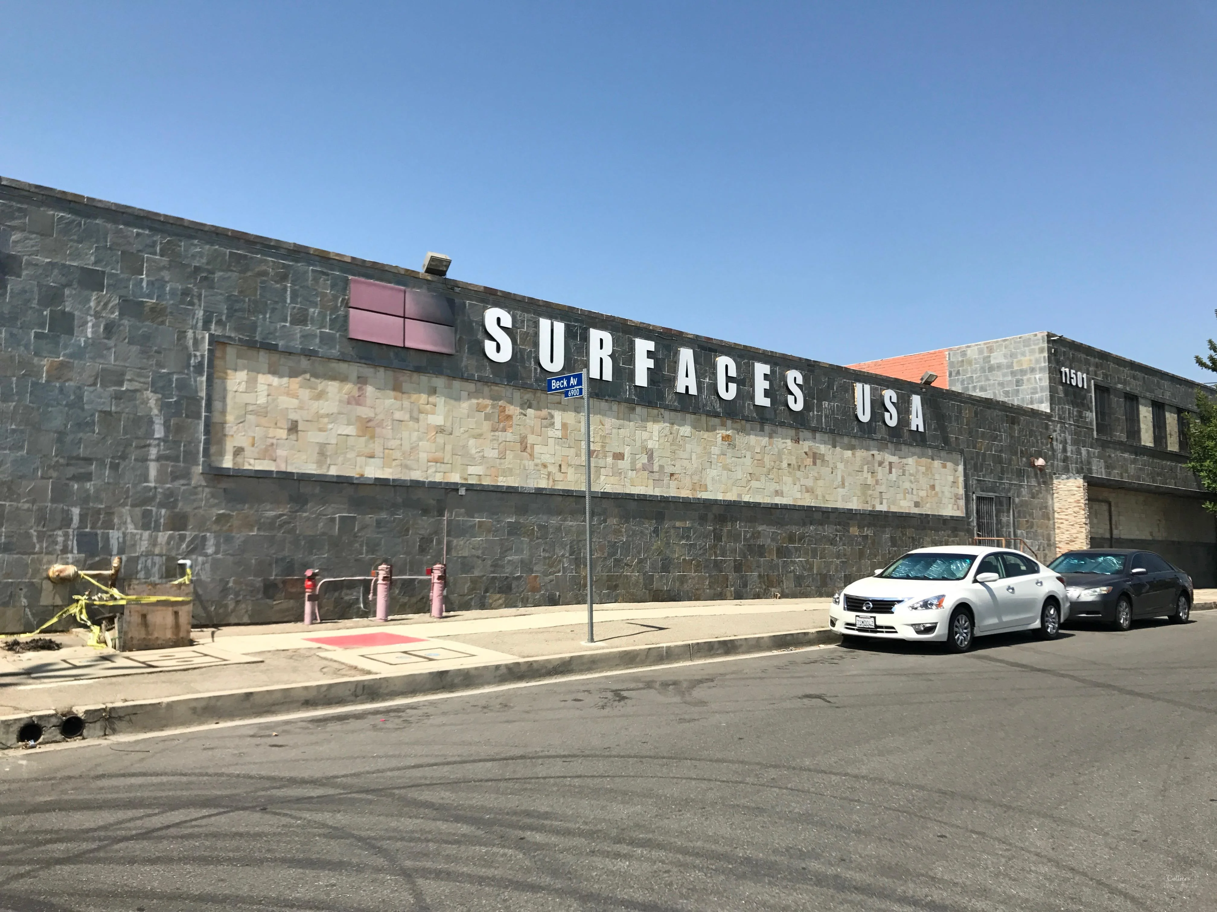 Excellent 89,452 SF Industrial Building for… — Sale in North Hollywood, CA, photo 1 of 8