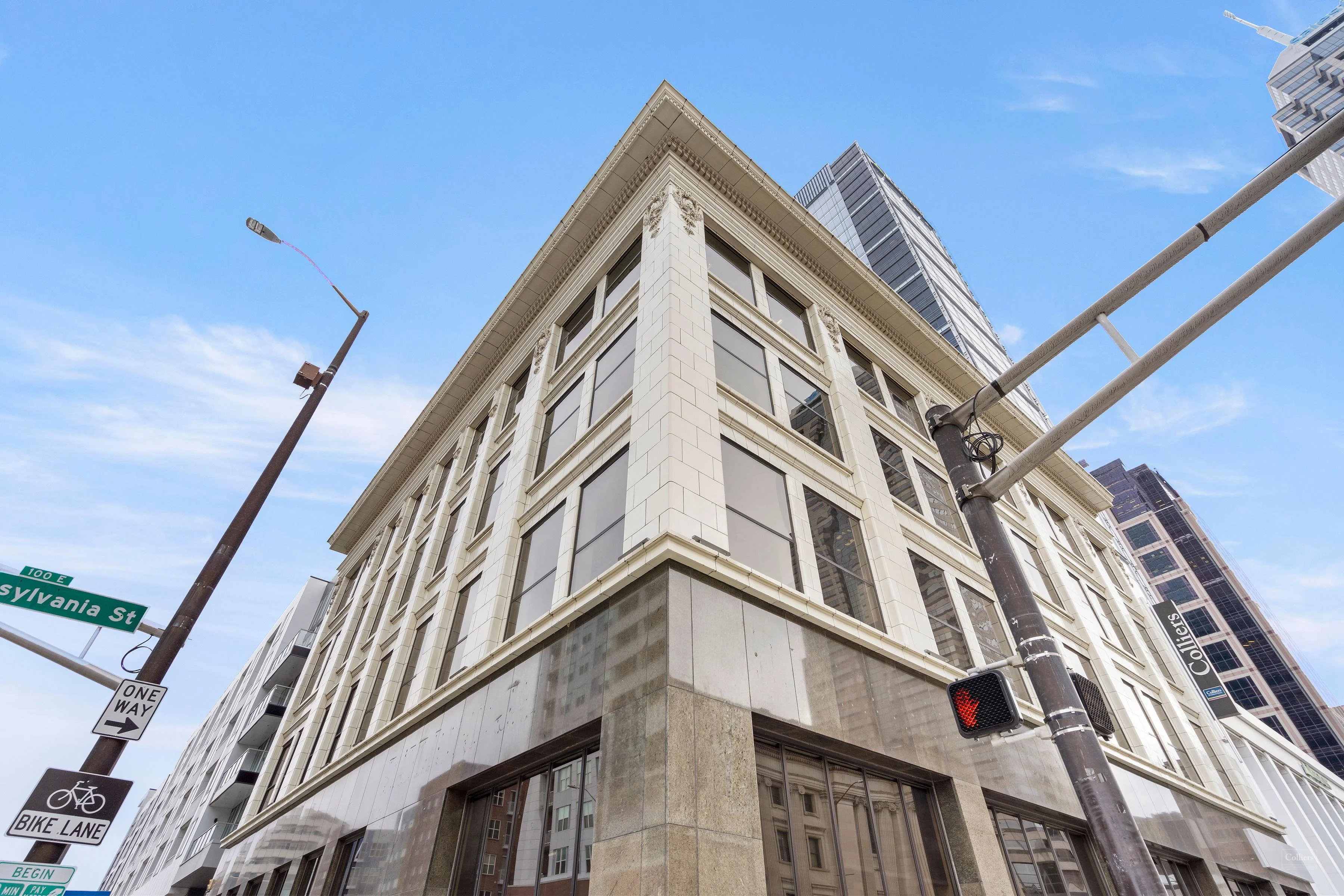 Unique Office Building located Downtown Indianapolis — Sale in Indianapolis, IN, photo 1 of 8