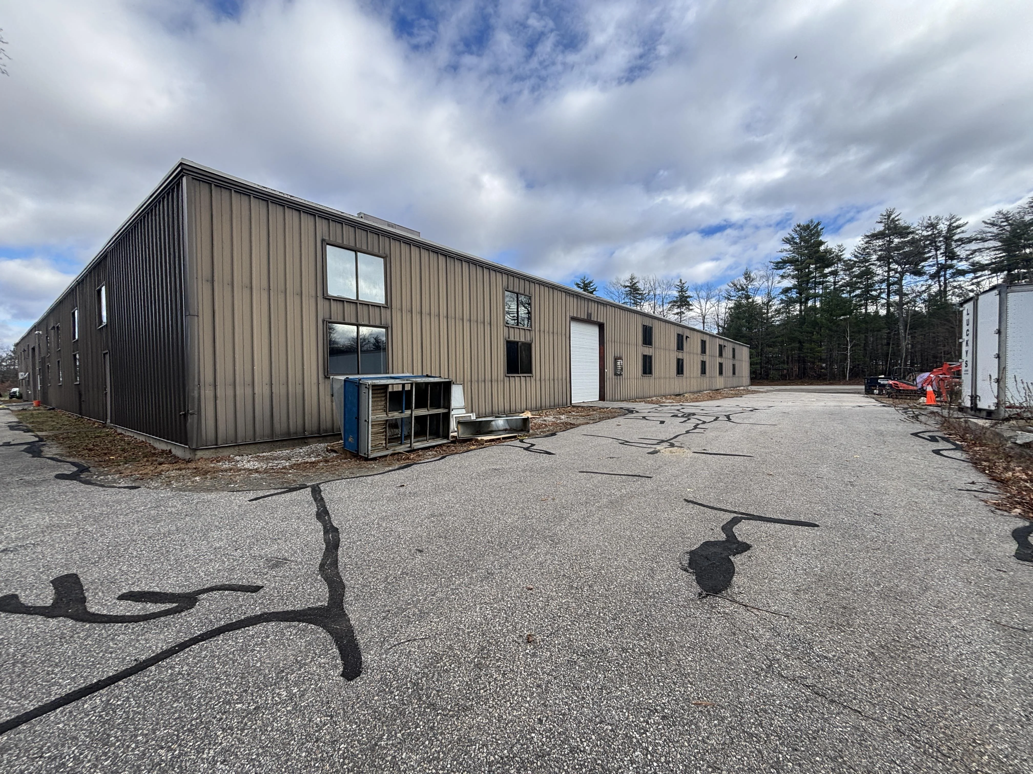 For Sale or Lease Manufacturing/Warehouse — Sale in Suncook, NH, photo 4 of 7