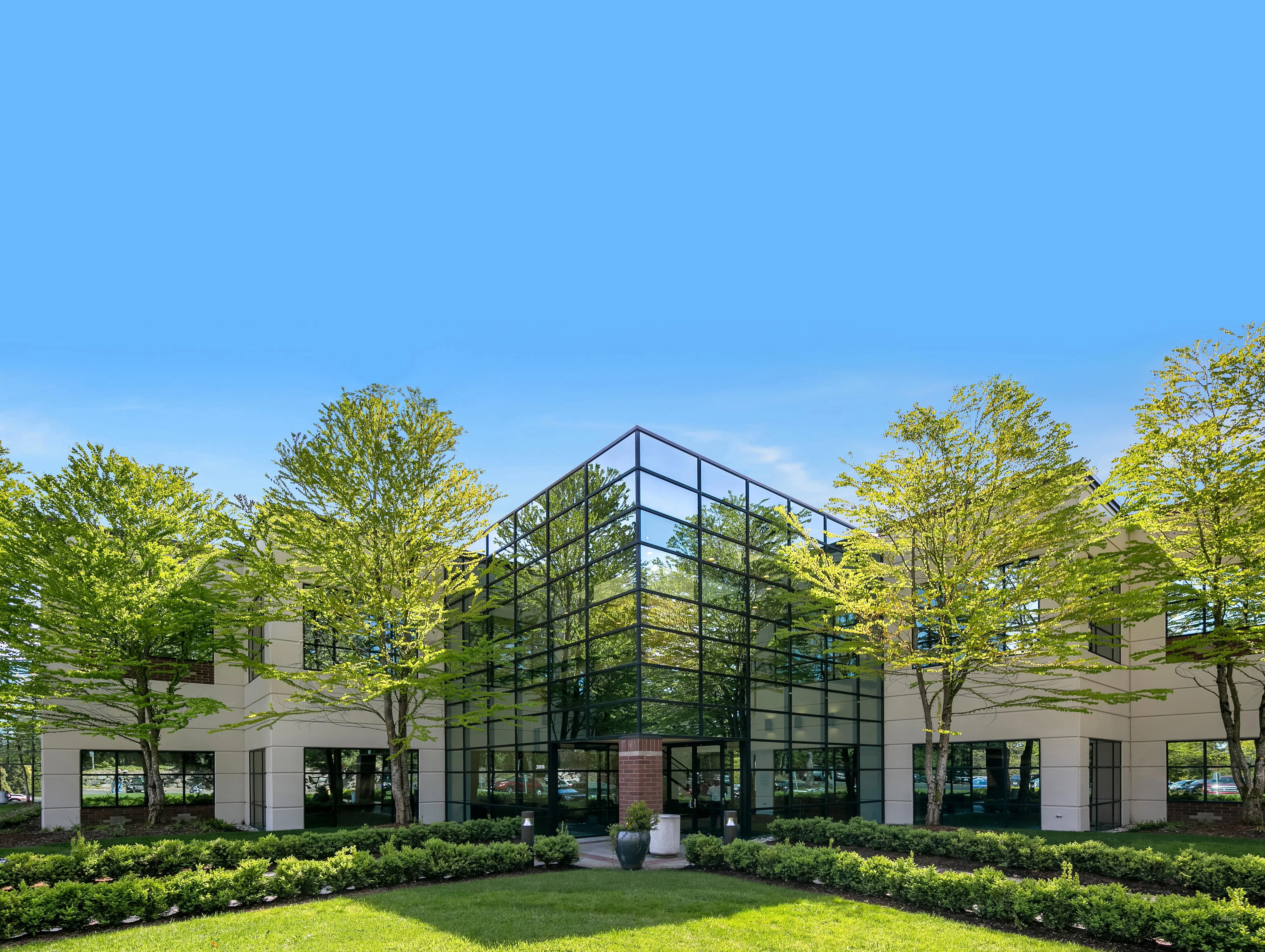 Northview Corporate Center Building C - For Sale or… — Sale in Lynnwood, WA, photo 1 of 8