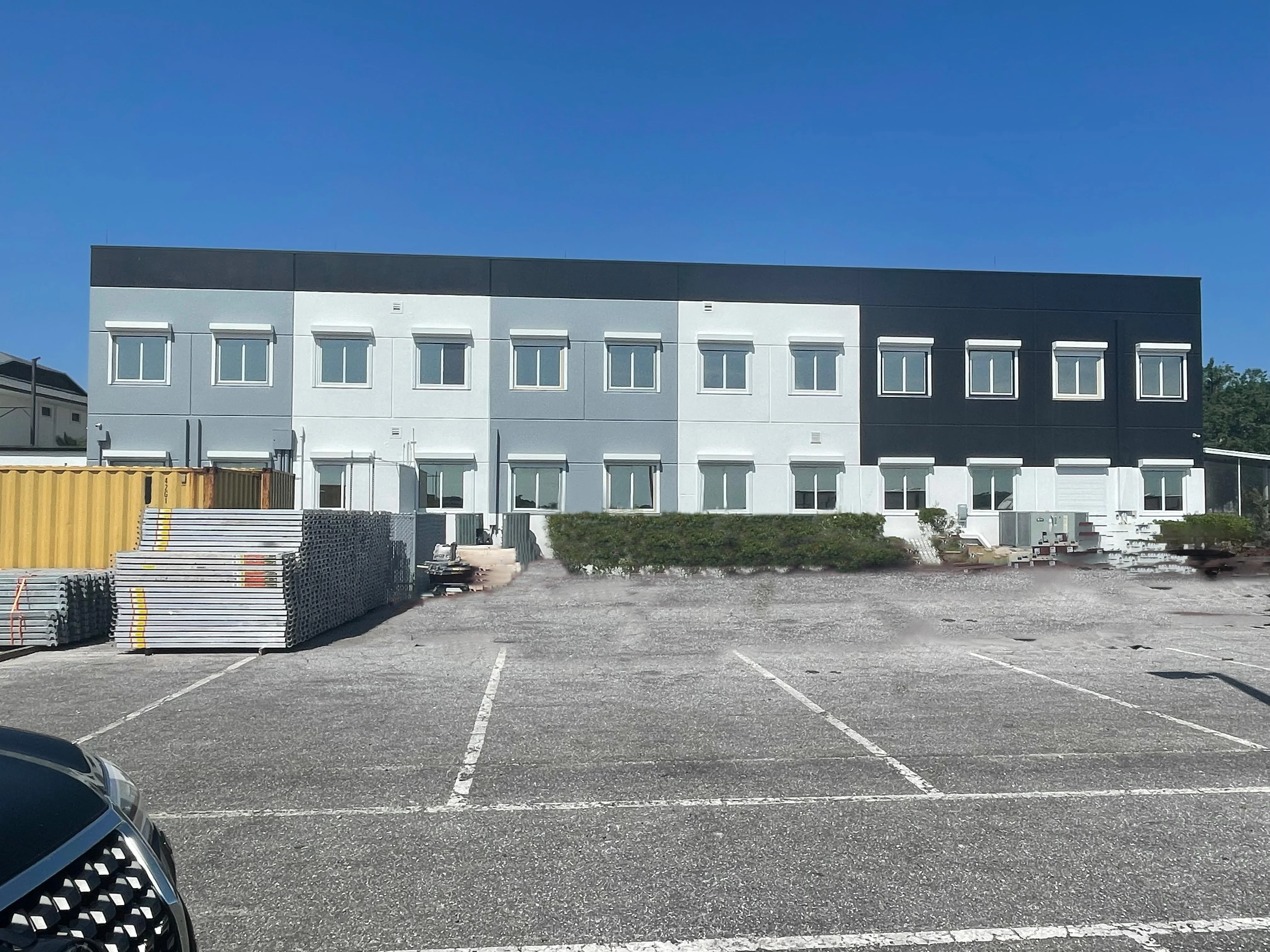 3.35-acre complex comprised of two Class-A office… — Sale in Deland, FL, photo 4 of 8