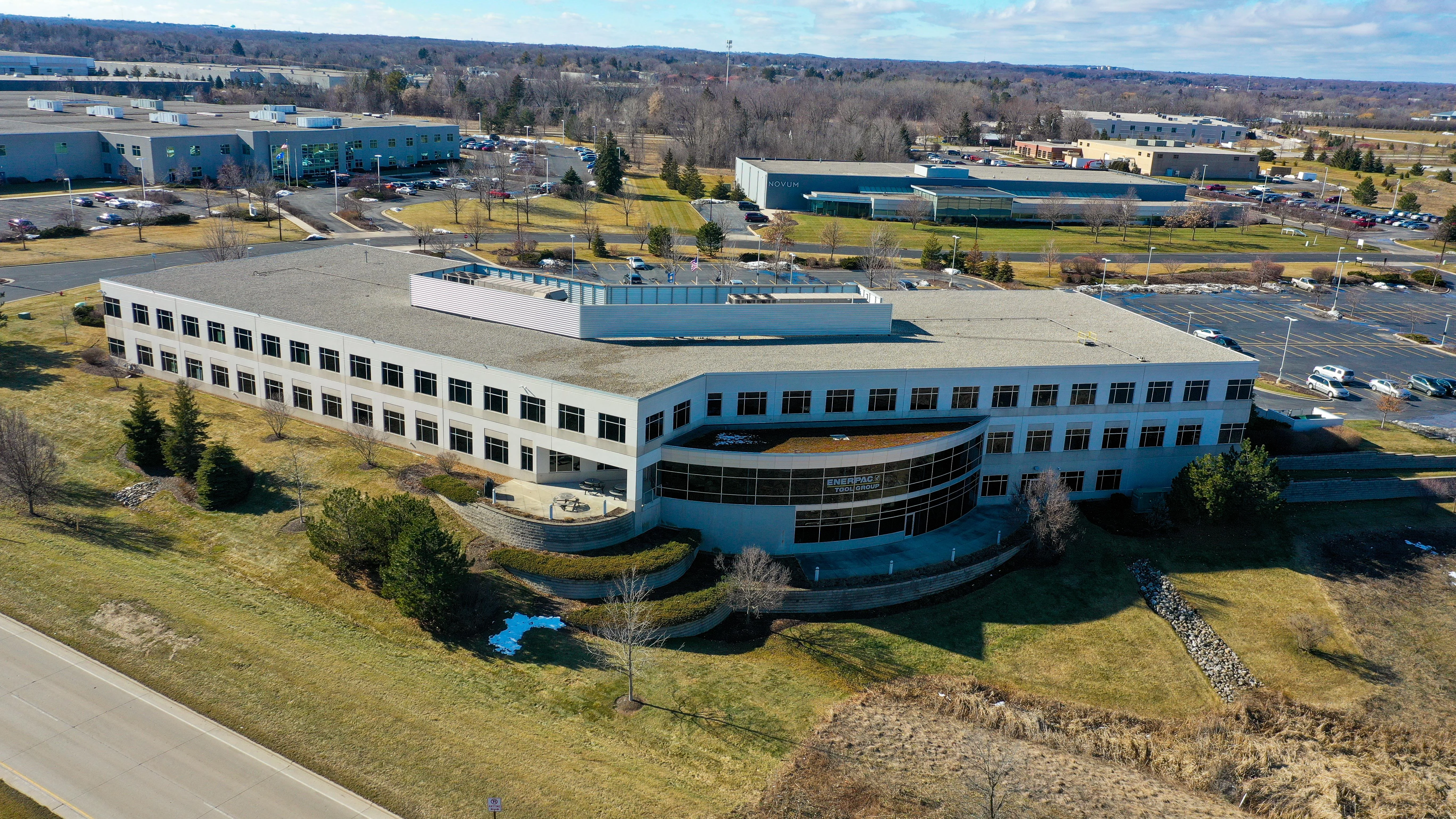 Class A Office Headquarters for Sale or Lease — Sale in Menomonee Falls, WI, photo 5 of 7
