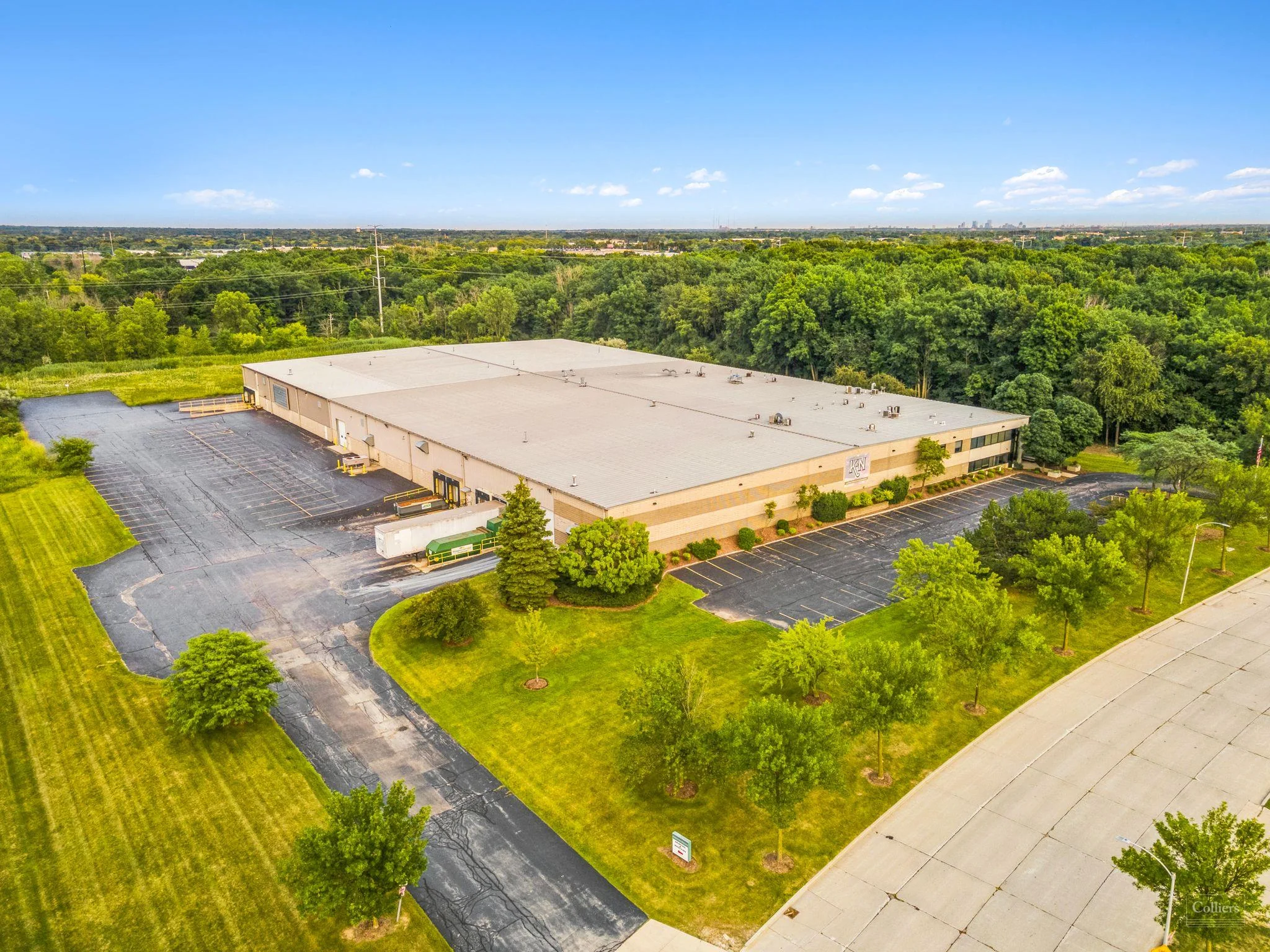 Manufacturing Building For Sale or Lease — Sale in Milwaukee, WI, photo 1 of 8