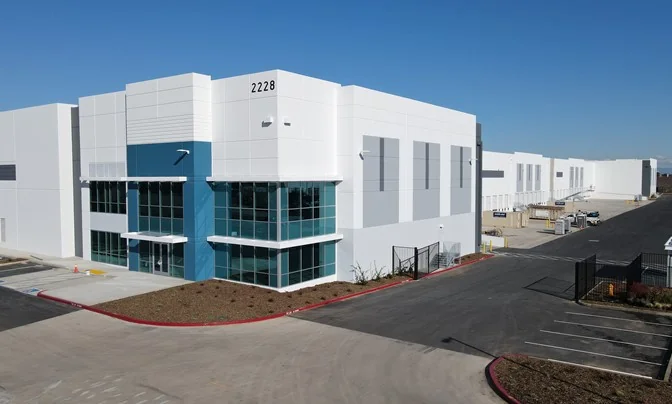 MASSIE INDUSTRIAL PARK — Sale in Stockton, CA, photo 3 of 8