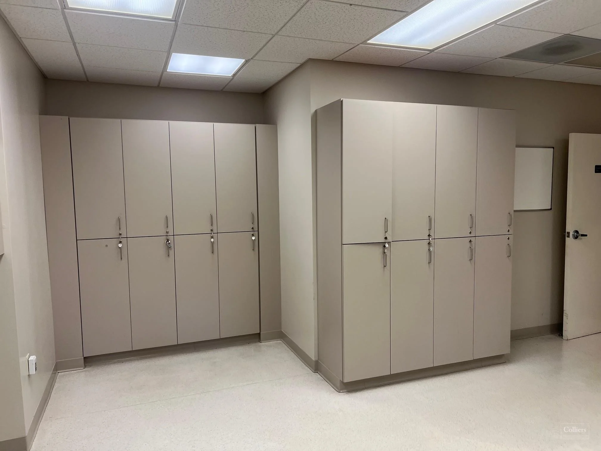 Investor User Opportunity — Sale in South Windsor, CT, photo 8 of 8