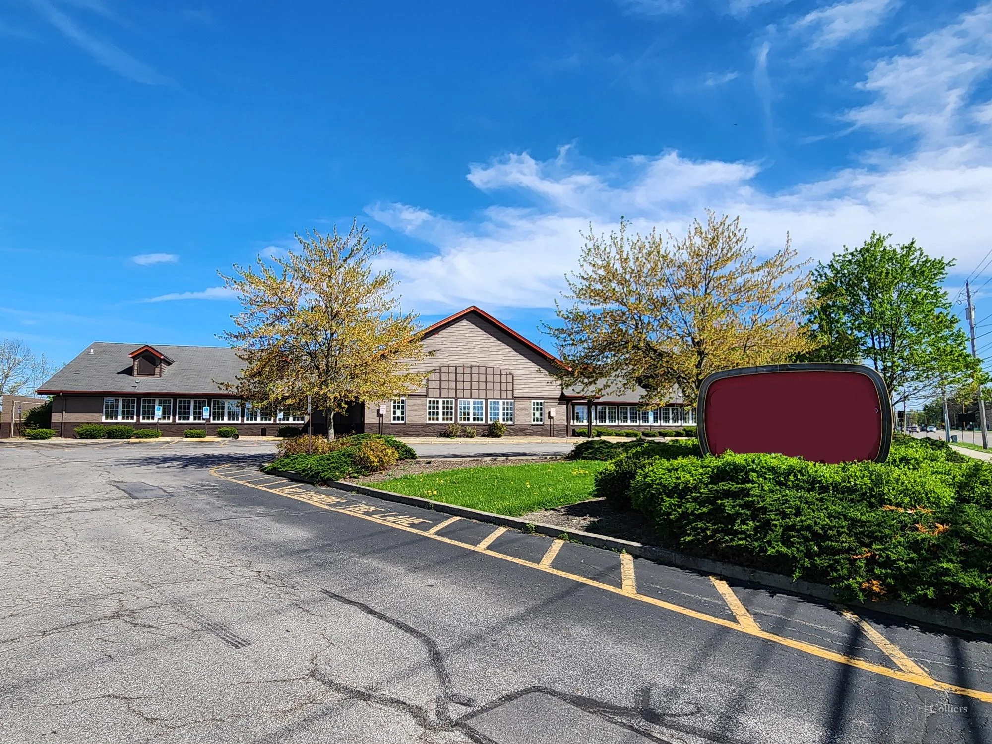 For Sale or Lease | 2nd Generation Restaurant in Elyria — Sale in Elyria, OH, photo 5 of 6
