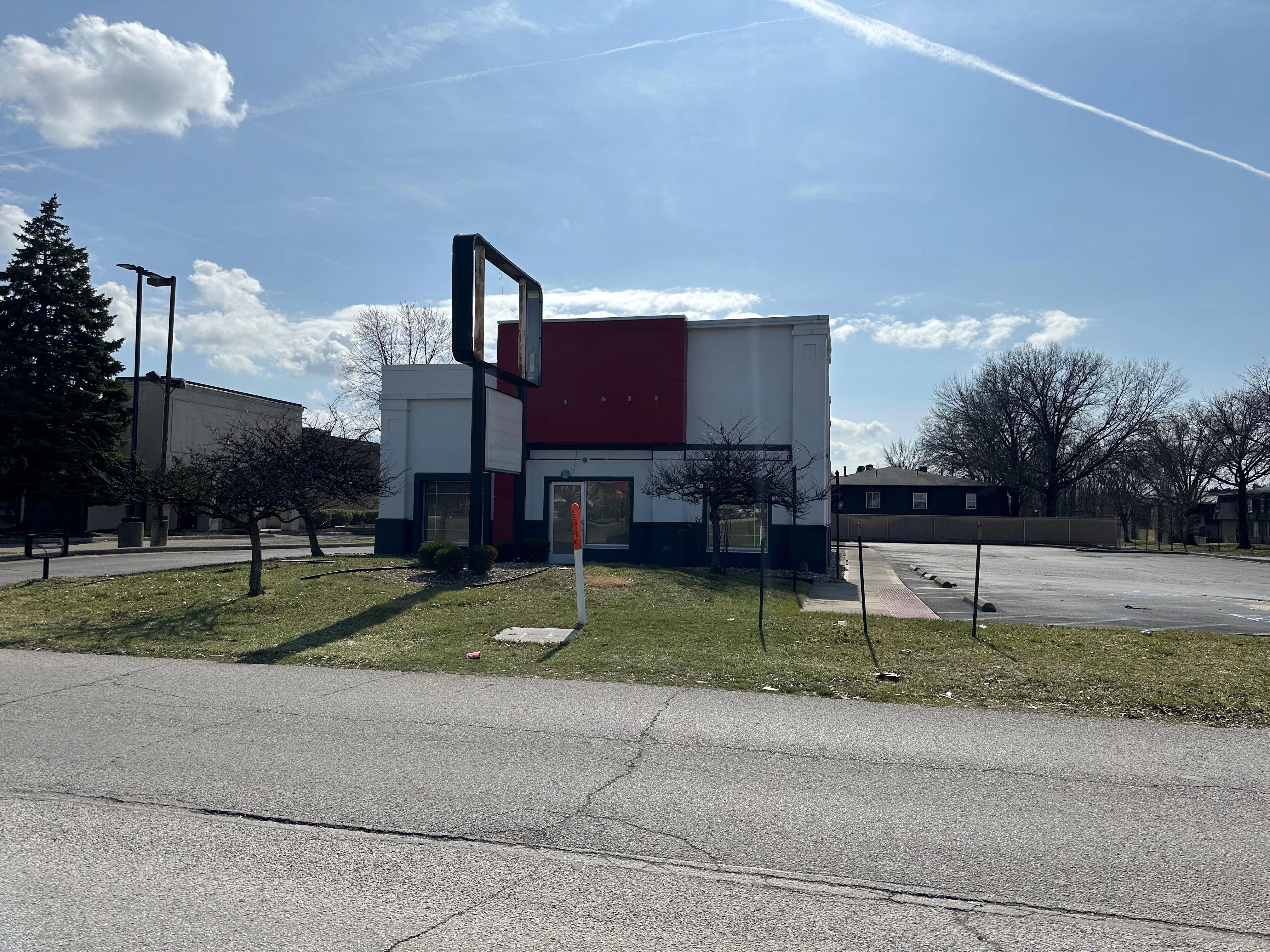 2081 Morse Rd. — Sale in Columbus, OH, photo 3 of 8