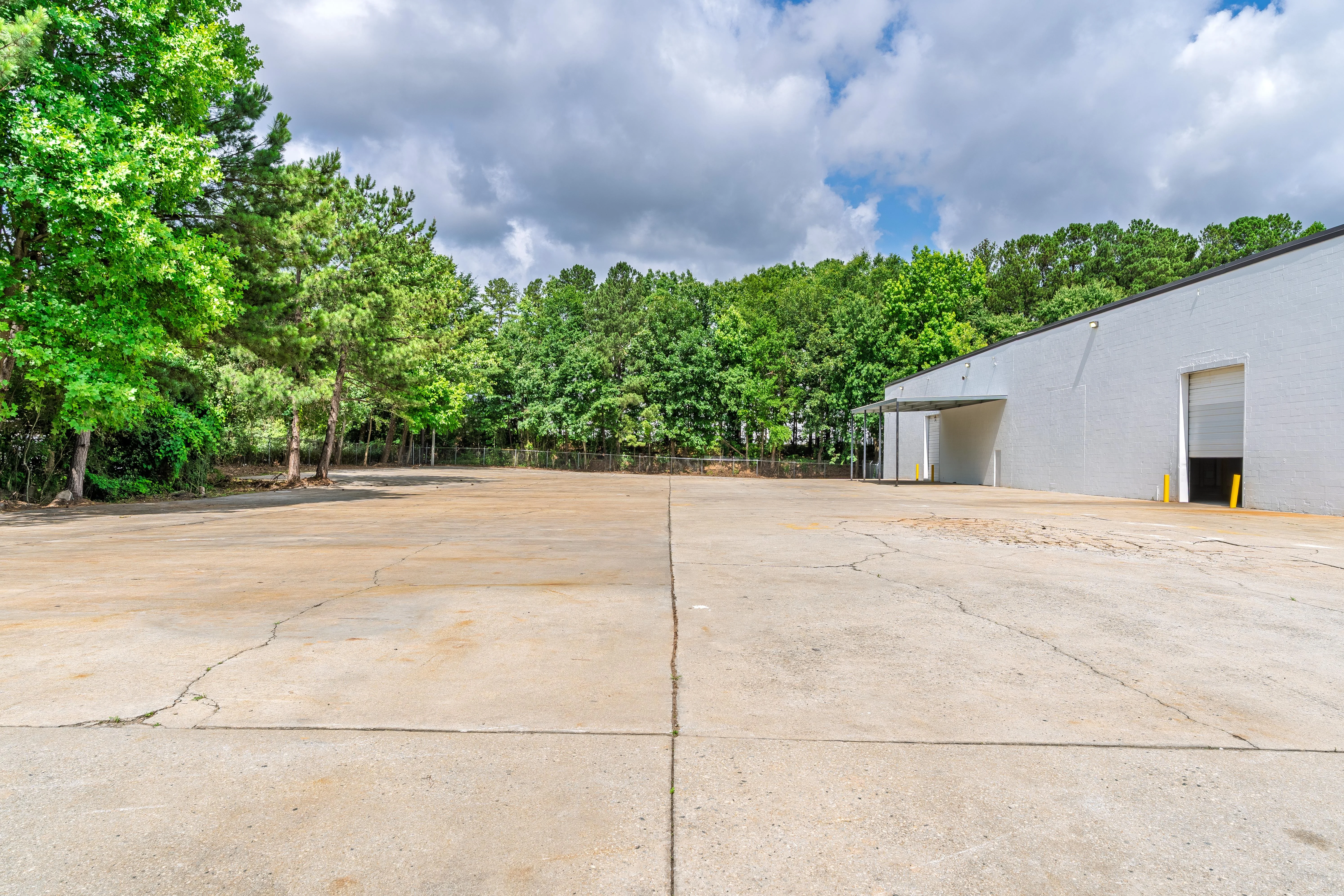 ± 50,625 SF Available for Lease or Sale — Sale in Atlanta, GA, photo 4 of 8