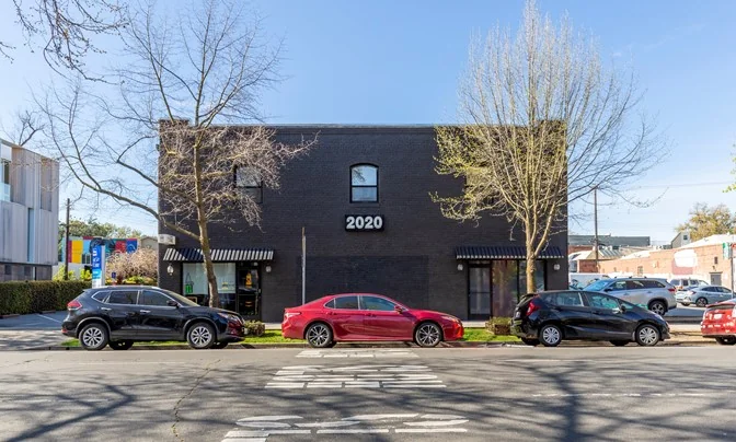 3810 J Street — Sale in Lincoln, NE, photo 7 of 8