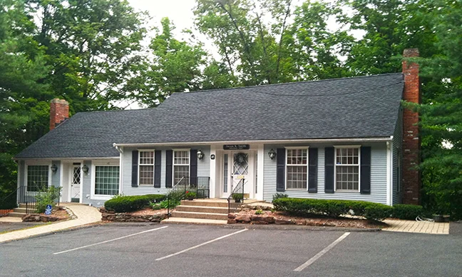 Office in Avon, CT — Sale in Avon, CT, photo 7 of 8