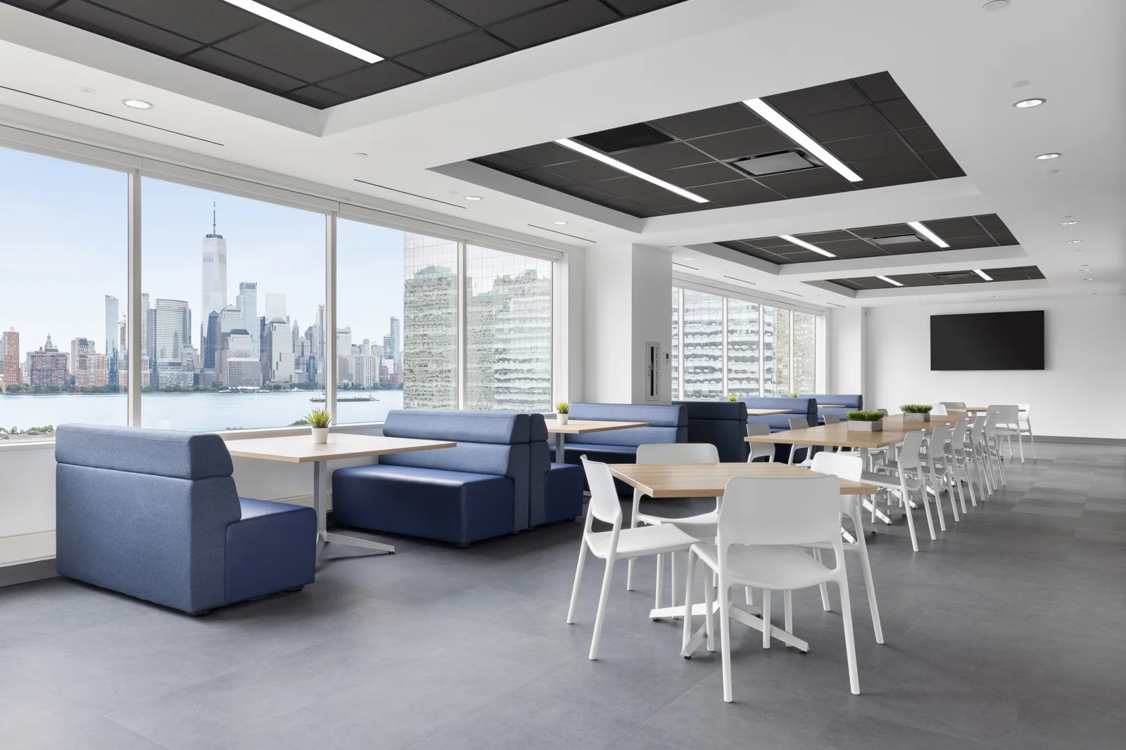 Newport Office Center III — Lease in Jersey City, NJ, photo 6 of 8