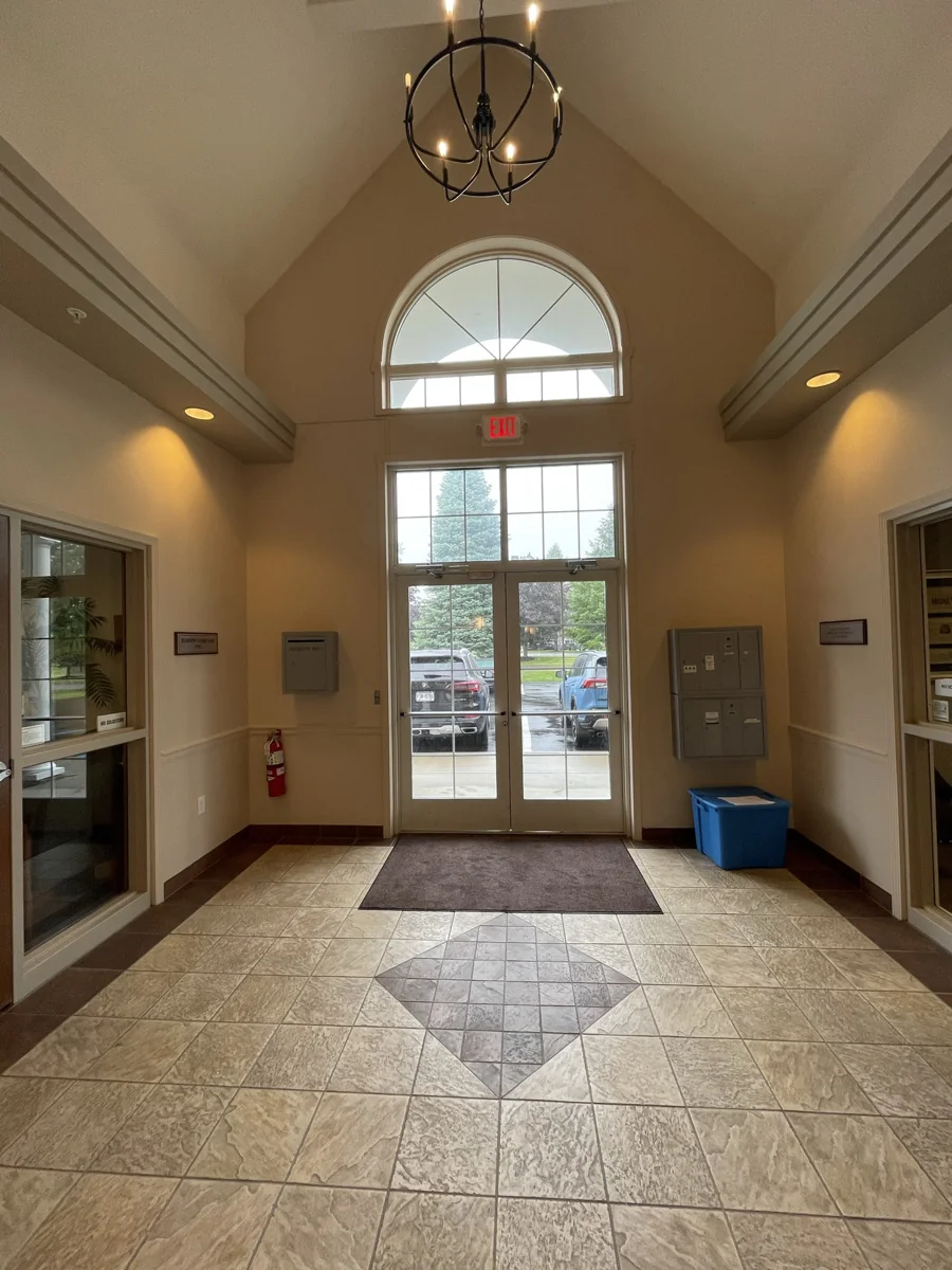 Office in Halfmoon, NY — Lease in Halfmoon, NY, photo 7 of 8