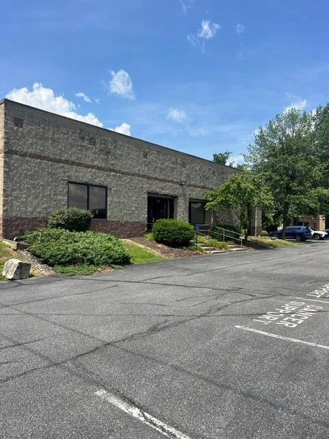 Office in Allentown, PA — Lease in Allentown, PA, photo 3 of 5