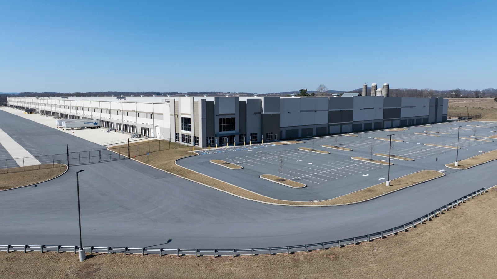 Industrial in Elizabethtown, PA — Lease in Elizabethtown, PA, photo 2 of 6