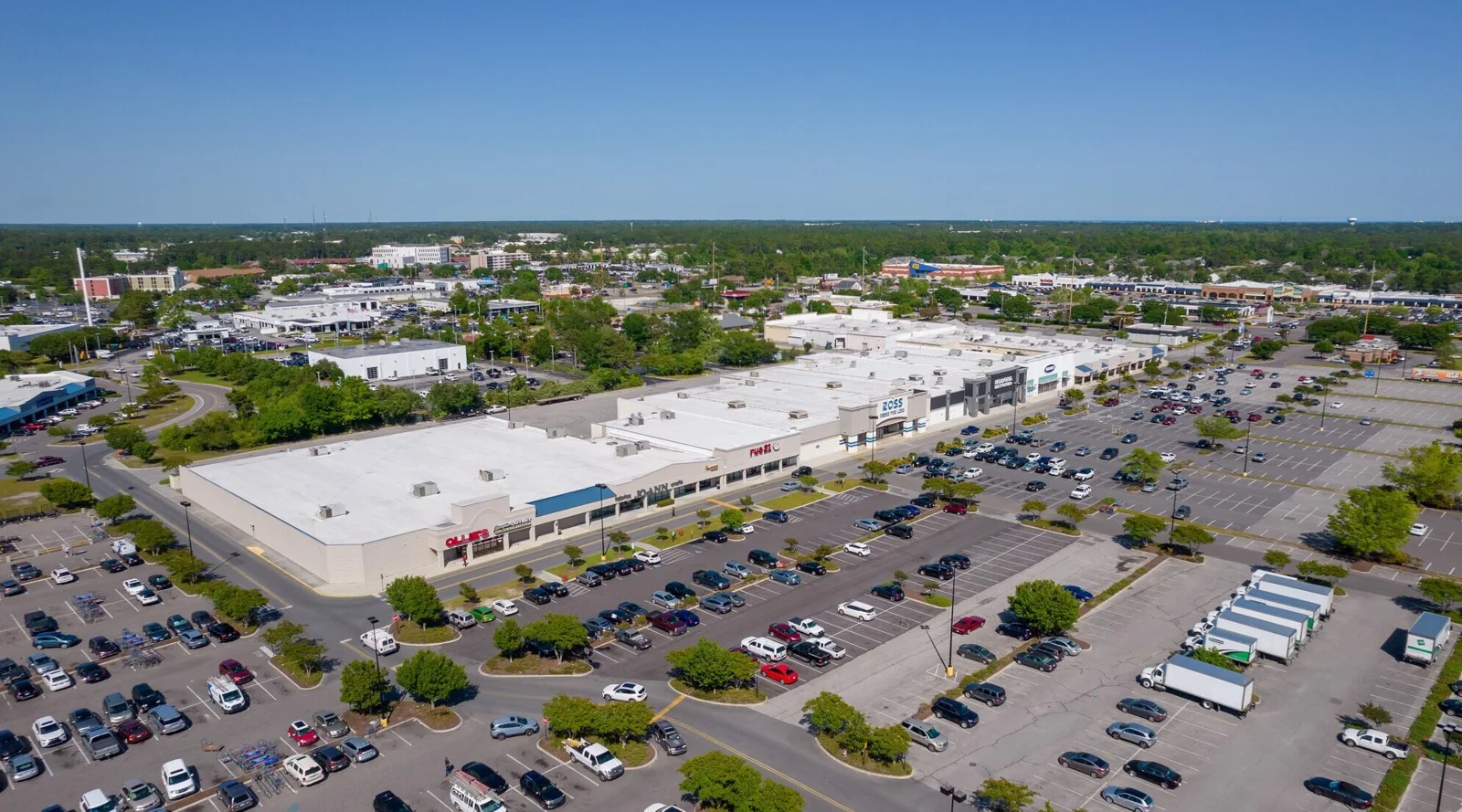 University Centre — Lease in Wilmington, NC, photo 1 of 8