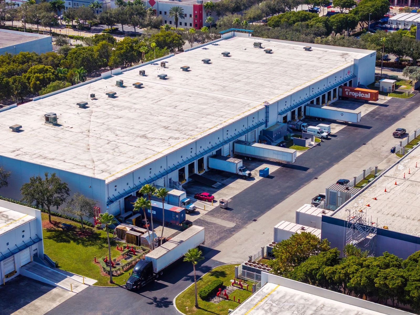 Dolphin Commerce Center — Lease in Doral, FL, photo 4 of 5