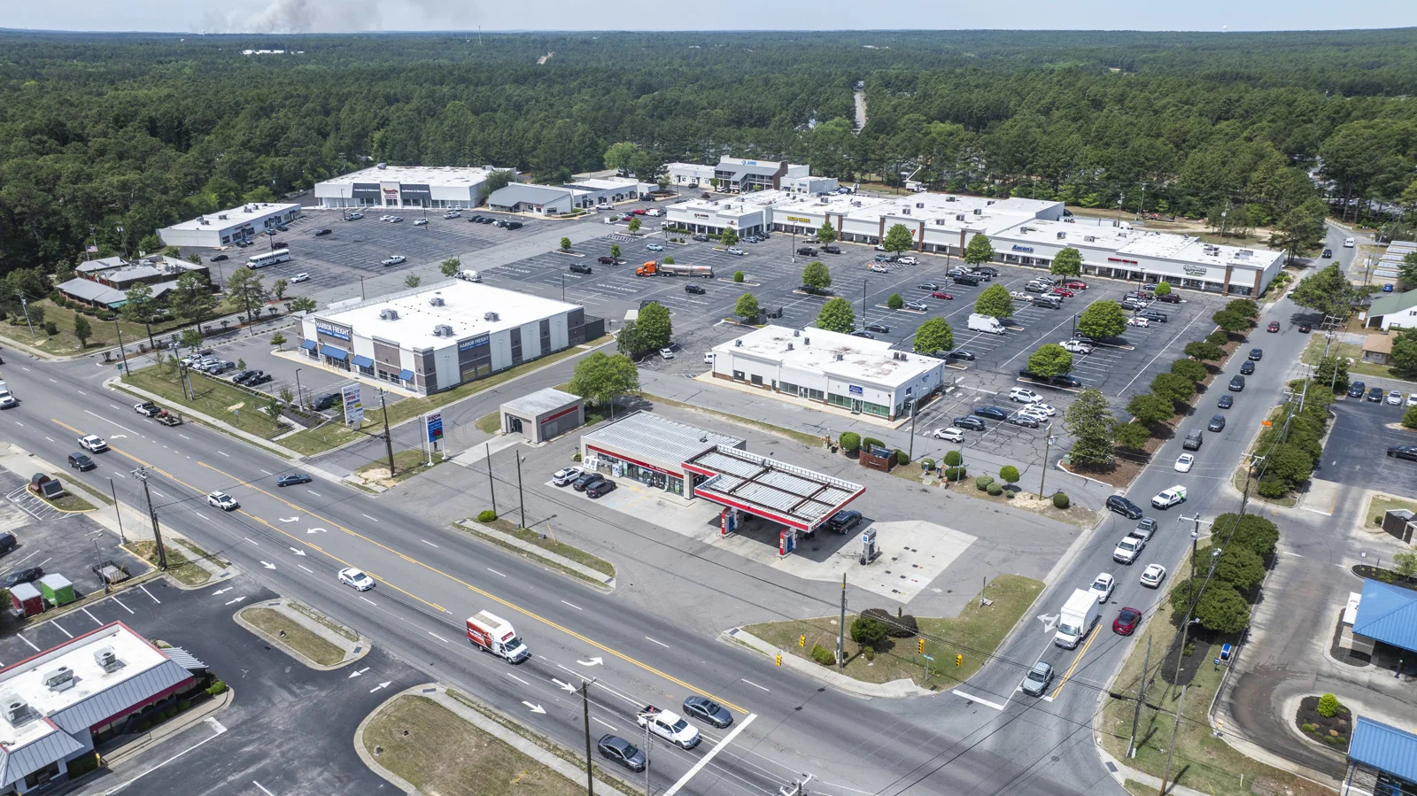 Town & Country Shopping Center — Lease in Aberdeen, NC, photo 3 of 6