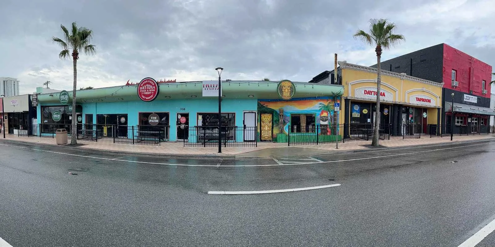 Retail in Daytona Beach, FL — Lease in Daytona Beach, FL, photo 1 of 1
